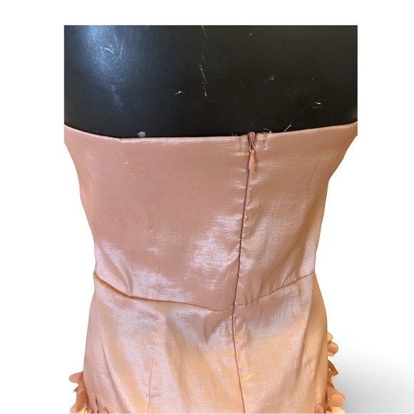 Forever 21 Cocktail Dress Women's Strapless Pink Size Medium with 3D Floral Hem - Picture 3 of 5